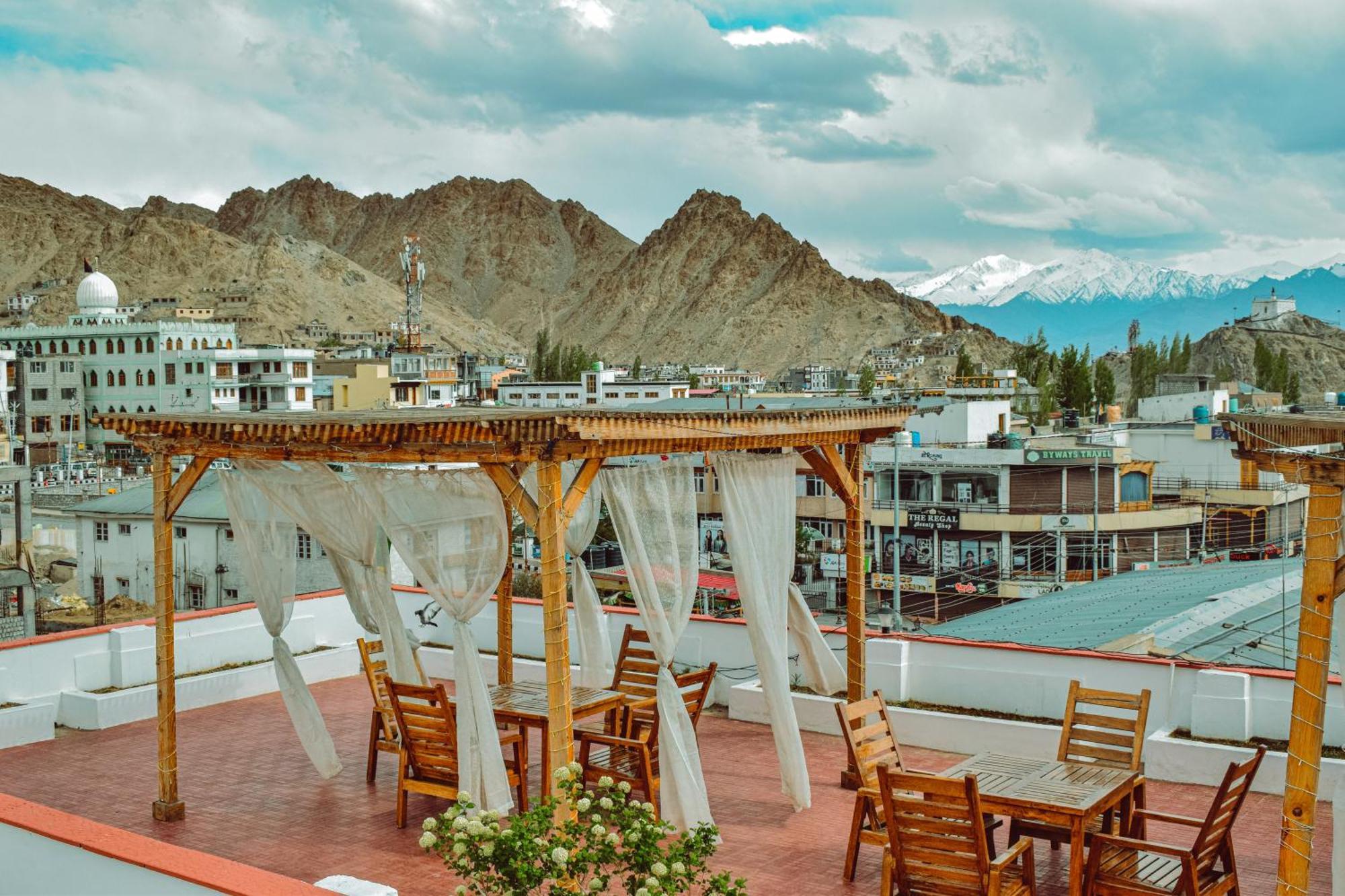 Hotel Lingzi Leh Exterior foto